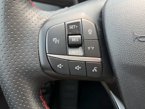 Certified 2023 Ford Escape ST-Line w/ Tech Pack #1 AWD/4WD image 13