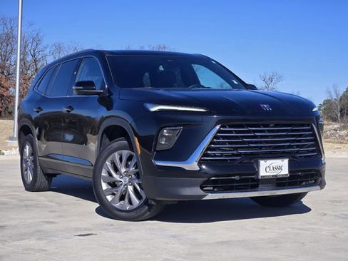 Used 2025 Buick Enclave Preferred image 1