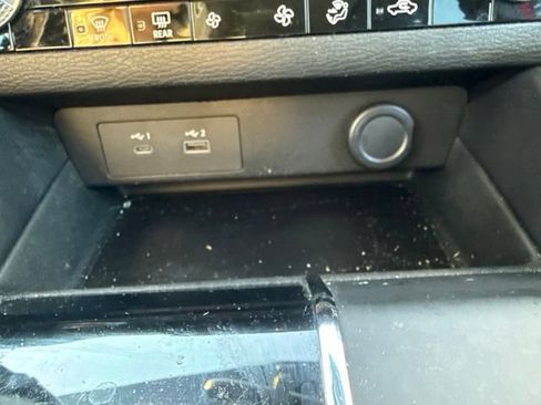 Used 2022 Mitsubishi Outlander ES FWD image 21