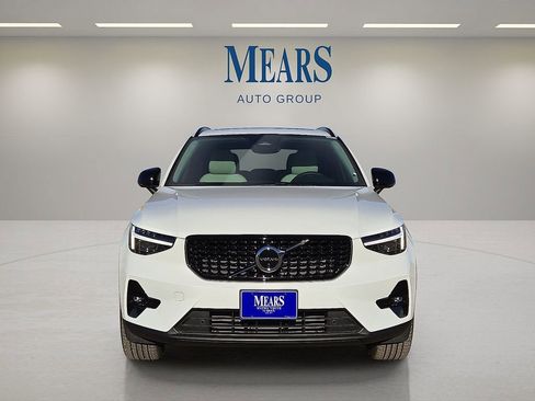 New 2026 Volvo XC40 B5 Plus w/ Protection Package Premier image 8