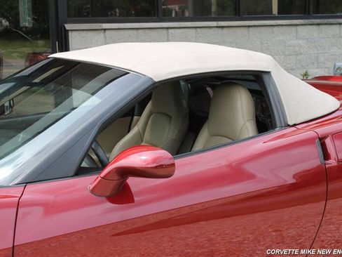 Used 2007 Chevrolet Corvette Convertible w/ Preferred Equipment Group RWD image 12