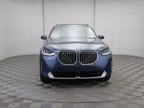 Used 2025 BMW X3 xDrive30i w/ Premium Package AWD/4WD image 2