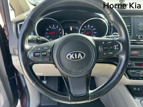 Used 2016 Kia Sedona EX FWD image 14