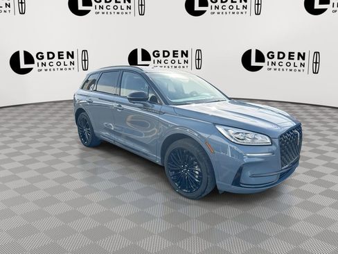 Used 2025 Lincoln Corsair Grand Touring w/ Equipment Group 302A image 2