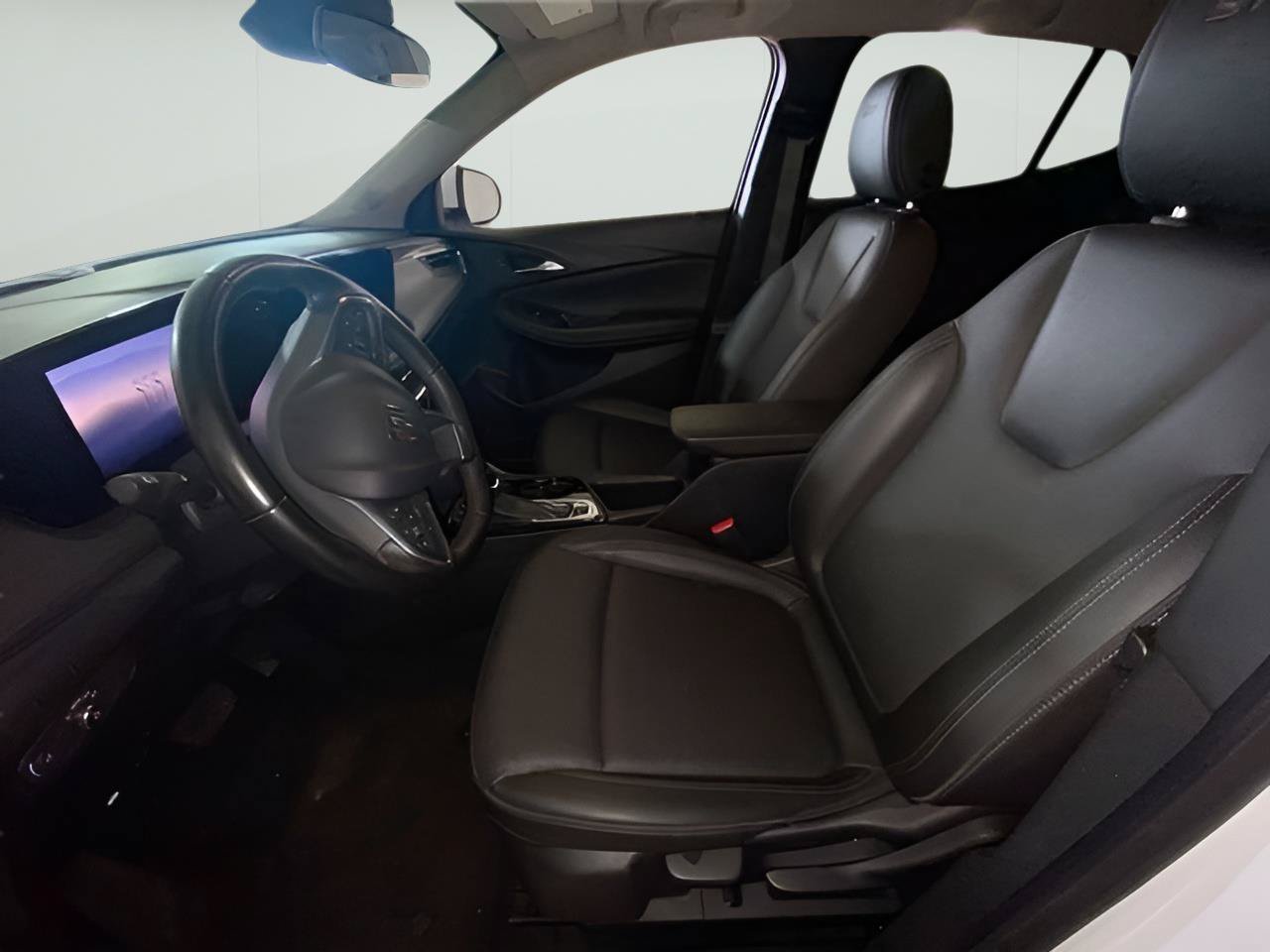 Certified 2024 Buick Encore GX Sport Touring AWD/4WD image 15
