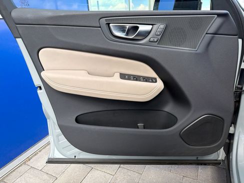 Used 2026 Volvo XC60 B5 Plus AWD/4WD image 18