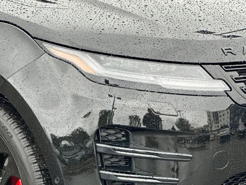 Used 2024 Land Rover Range Rover Evoque Dynamic SE image 12