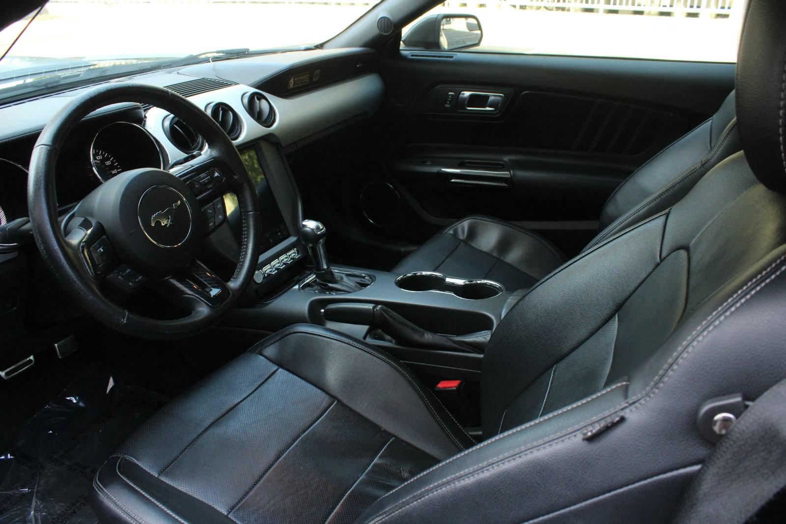 Used 2016 Ford Mustang Premium RWD image 14