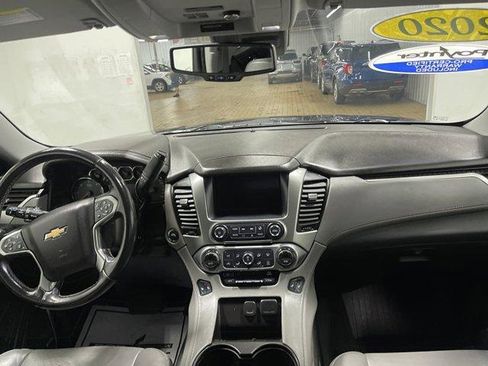 Used 2020 Chevrolet Suburban LT AWD/4WD image 17