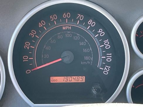 Used 2013 Toyota Tundra 4x4 CrewMax w/ TRD Off-Road Pkg image 8