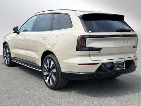 New 2025 Volvo EX90 Ultra image 5
