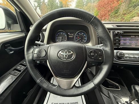 Used 2018 Toyota RAV4 Adventure image 21