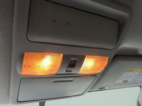 Used 2019 Nissan Frontier SV image 21