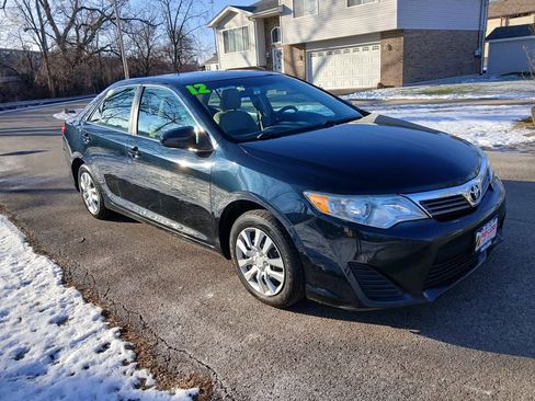Used 2012 Toyota Camry SE image 4