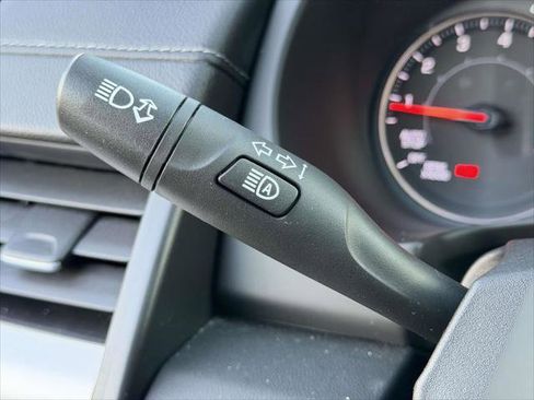 Used 2022 GMC Terrain SLE w/ Driver Convenience Package image 24