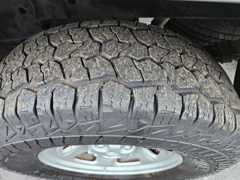 Used 2006 Dodge Dakota ST image 19