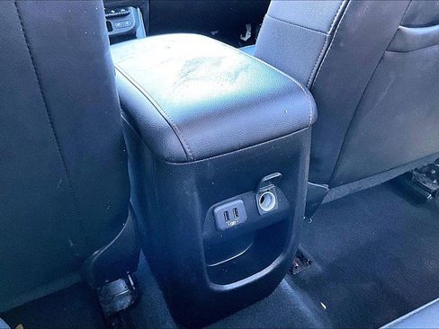 Used 2022 GMC Canyon AT4 w/ Driver Alert Package AWD/4WD image 33
