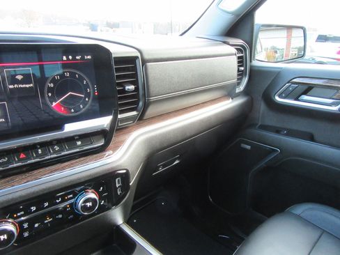 Used 2022 GMC Sierra 1500 Elevation image 53
