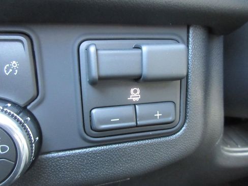 New 2026 GMC Yukon XL AT4 AWD/4WD image 20