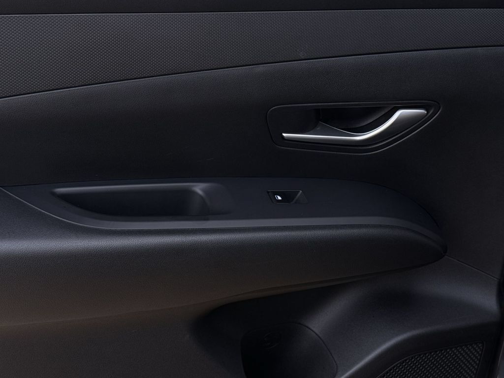 Certified 2025 Hyundai Tucson SEL AWD/4WD image 26