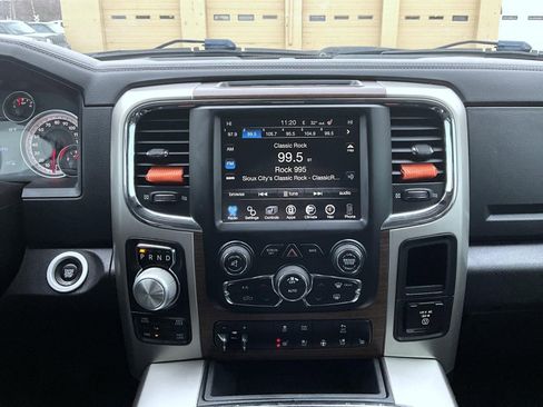 Used 2017 RAM 1500 Laramie w/ Convenience Group image 14