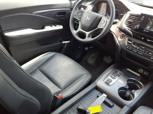 Certified 2023 Honda Passport EX-L image 16
