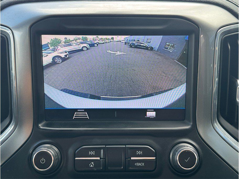 Used 2023 Chevrolet Silverado 2500 LT AWD/4WD image 15