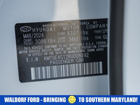 Used 2024 Genesis G80 image 41