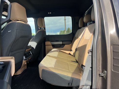 Used 2024 Ford F350 XLT w/ FX4 Off-Road Package AWD/4WD image 32