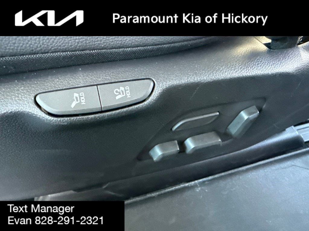 Used 2023 Kia Carnival SX Prestige FWD image 19
