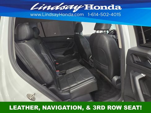 Used 2018 Volkswagen Tiguan SEL Premium w/ 3rd Row Seat Package image 10