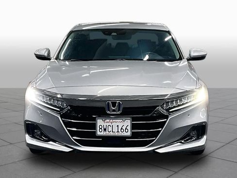 Used 2021 Honda Accord Touring image 3