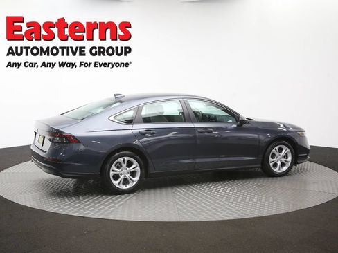 Used 2025 Honda Accord LX image 41