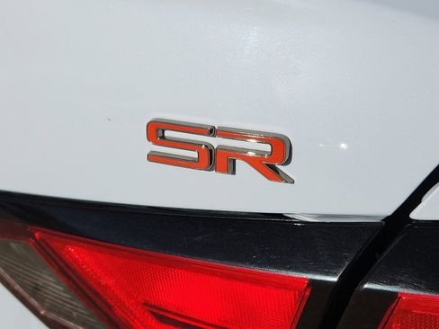 Used 2024 Nissan Altima 2.5 SR image 8
