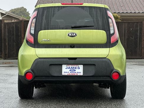 Used 2015 Kia Soul + image 4