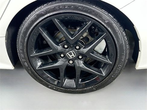 Used 2024 Honda Civic Sport image 29