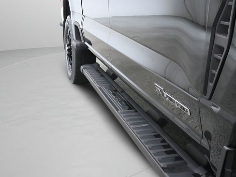Used 2024 Ford F250 Lariat w/ Black Appearance Package AWD/4WD image 36