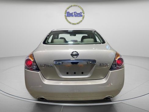 Used 2010 Nissan Altima 2.5 SL w/ SL Pkg FWD image 3