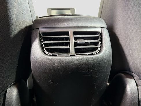 Used 2018 Chevrolet Malibu LT FWD image 24