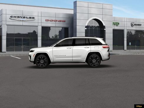 New 2026 Jeep Grand Cherokee Limited AWD/4WD image 3