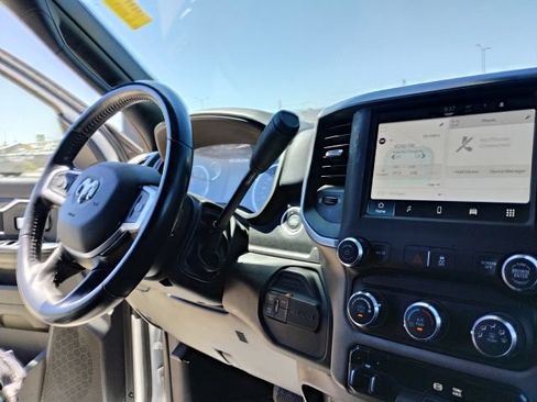 Used 2024 RAM 2500 Big Horn AWD/4WD image 18