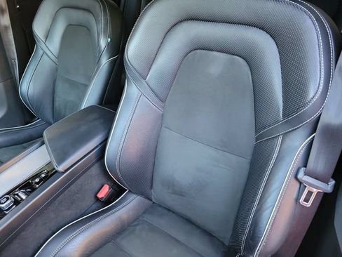 Used 2019 Volvo XC60 T8 R-Design w/ Advanced Package AWD/4WD image 14