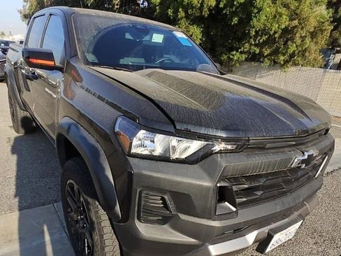 Used 2023 Chevrolet Colorado Trail Boss w/ Technology Package AWD/4WD image 2