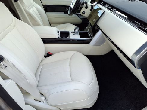 New 2026 Land Rover Range Rover Long Wheelbase SE image 7