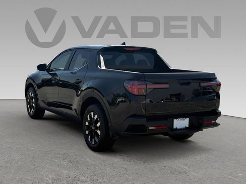 Certified 2025 Hyundai Santa Cruz SE image 22