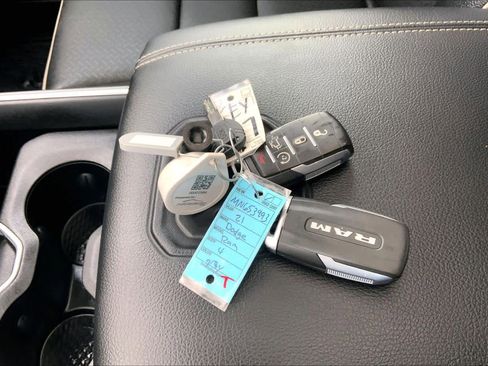 Used 2021 RAM 1500 Laramie image 14