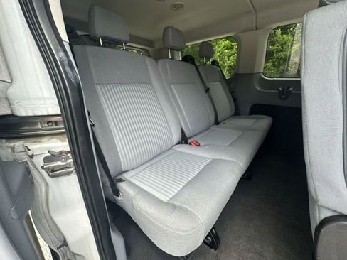 Used 2015 Ford Transit 150 XLT RWD image 47