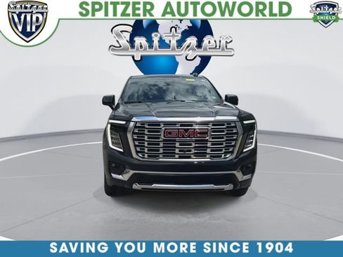 Used 2025 GMC Yukon XL Denali w/ LPO, Floor Liner Package AWD/4WD image 3
