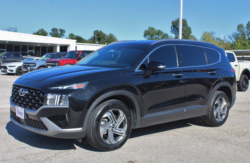 Used 2023 Hyundai Santa Fe SEL FWD image 2