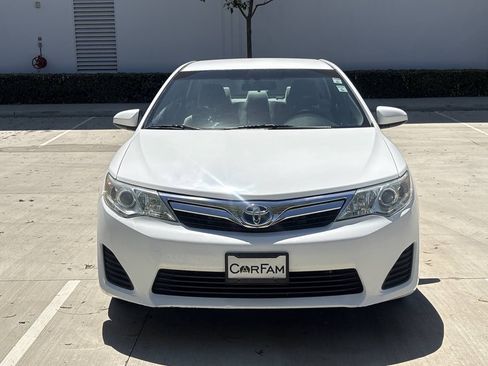 Used 2012 Toyota Camry LE FWD image 8